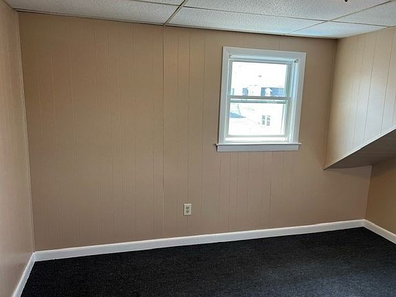 4th image of 174 Ridge St #3