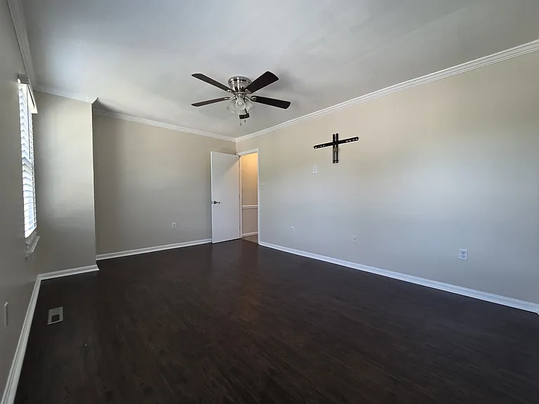 7002 Scotch Dr — Photo 12