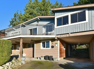 4726 Laurel Ave, Sechelt, BC V7Z 0E7