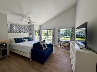 11863 Wimbledon Cir APT 536, Wellington, FL 33414