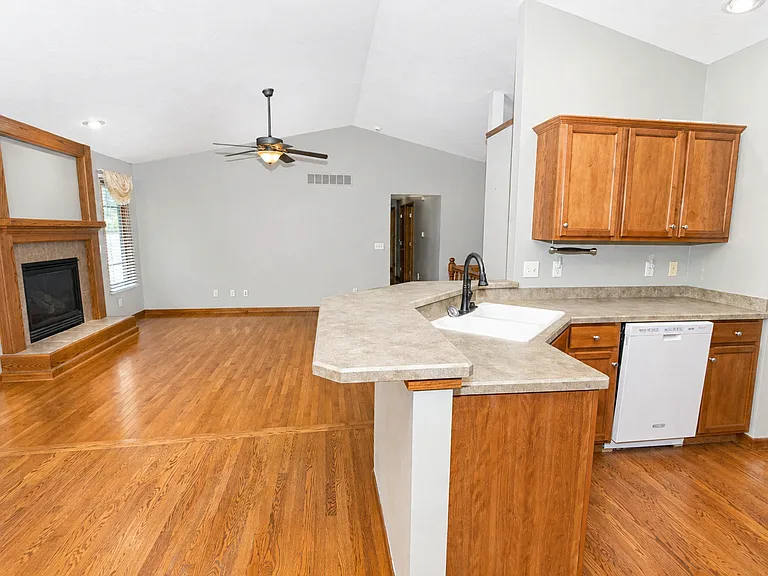 51225 Brandychase W — Photo 7