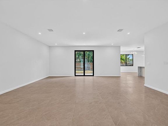 5th image of 12509 83RD AVENUE