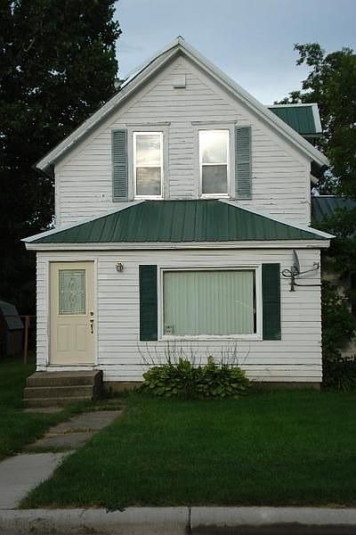 1st image of 1009 Forest St