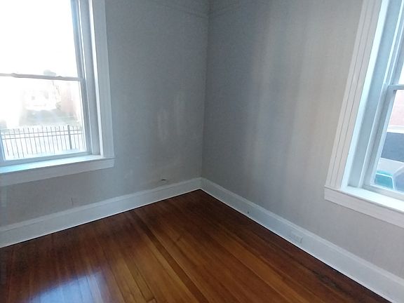 4th image of 622 Graydon Ave #3
