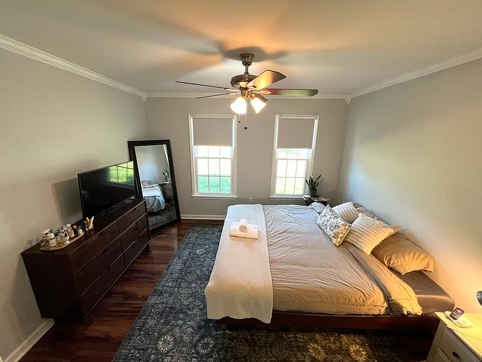 3610 Oakland Ct
