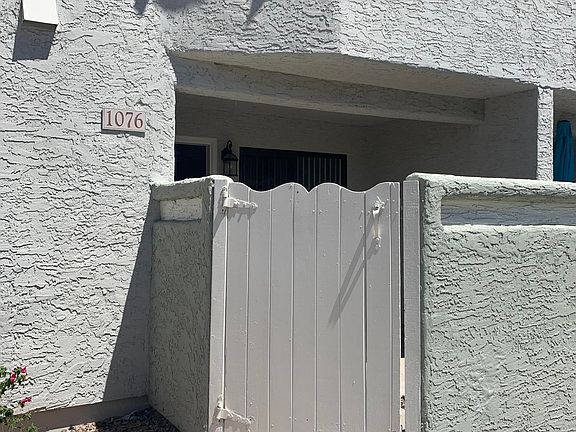 4th image of 850 S River Dr Unit 1076