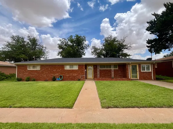 1214 E Buckley St, Brownfield, TX 79316