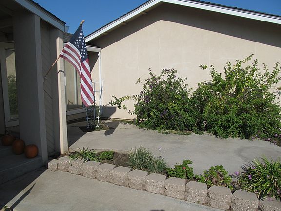 3rd image of 3725 N Olive Ave