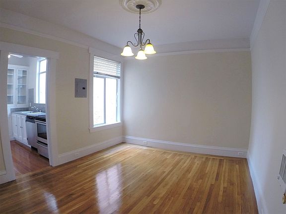 3rd image of 940 Leavenworth St APT 4