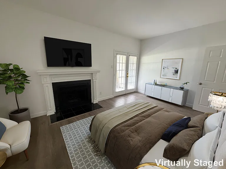 6760 Eastridge Dr #102 — Photo 8