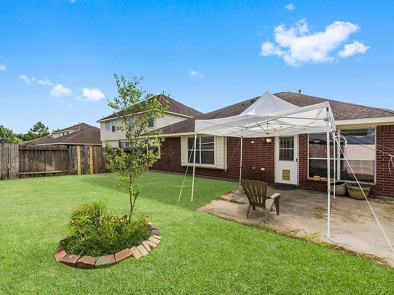 30218 Deleon Fields Dr — Photo 37