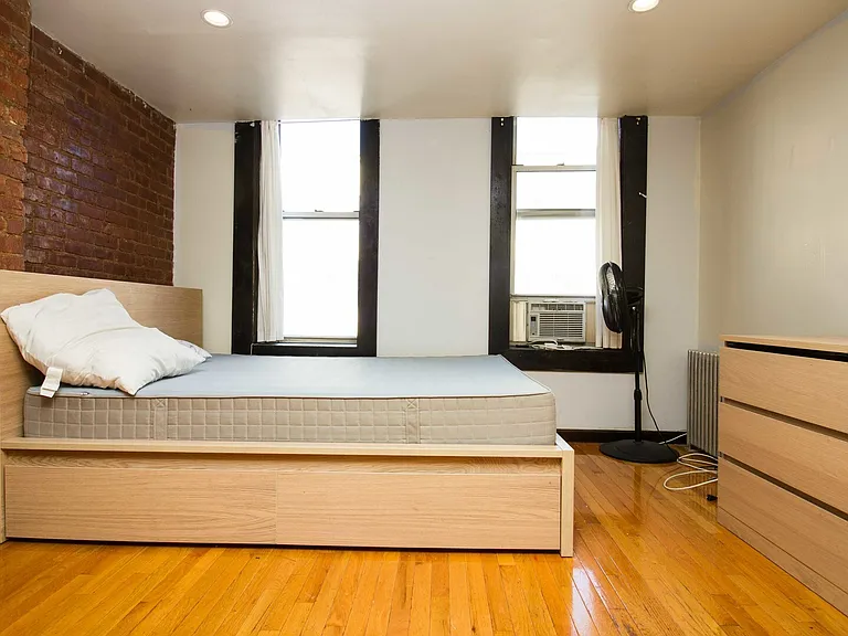 48 Wyckoff Ave #3R — Photo 12