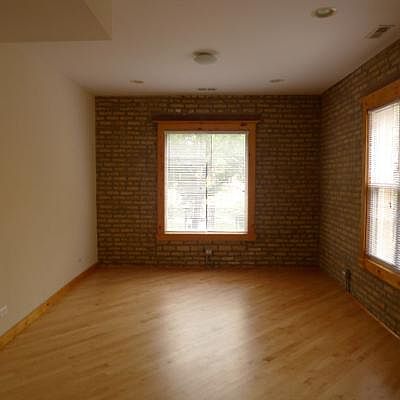 2nd image of 1625 W Columbia Ave APT 1E