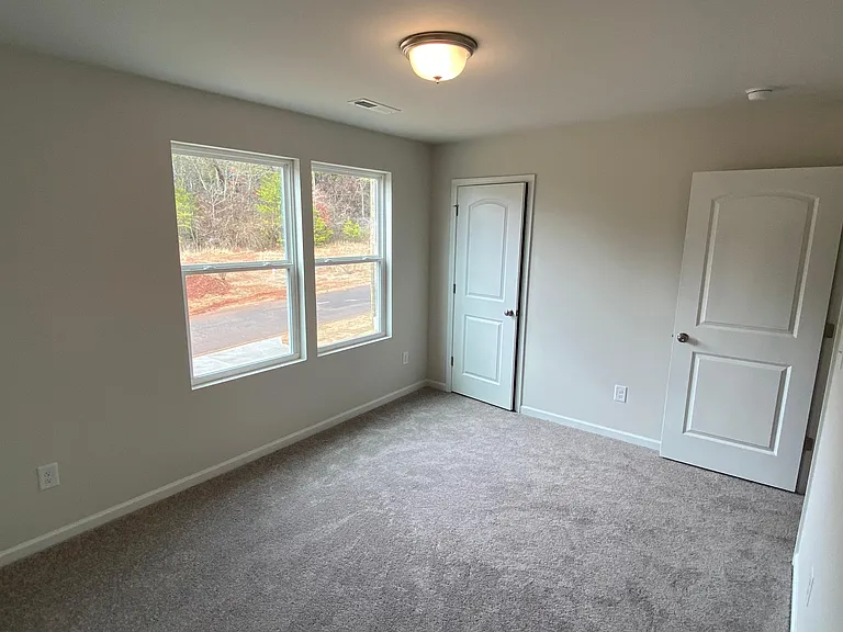 1542 Catskill Way — Photo 19