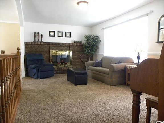 4th image of 415 E Scenic Dr