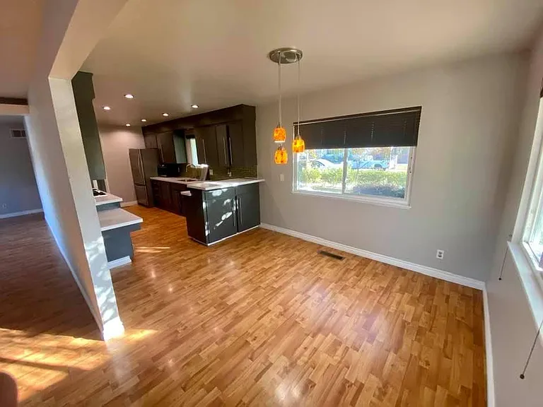 801 Runyan Dr — Photo 13