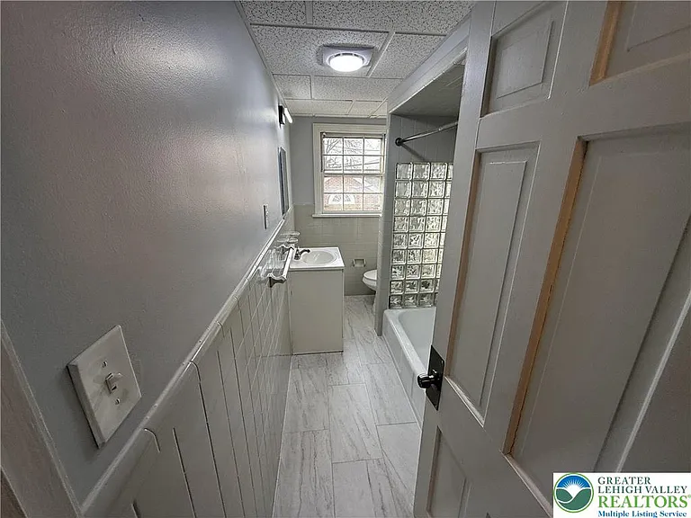 10 N 17th St #2N — Photo 12