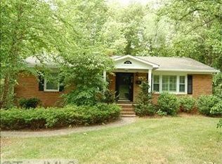 428 Lawndale Dr, Winston Salem, NC 27104