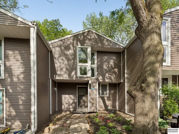 10836 Seward St, Omaha, NE 68154
