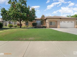 9518 Lake Superior Dr, Bakersfield, CA 93312