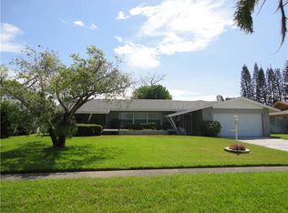 307 63rd St NW, Bradenton, FL 34209