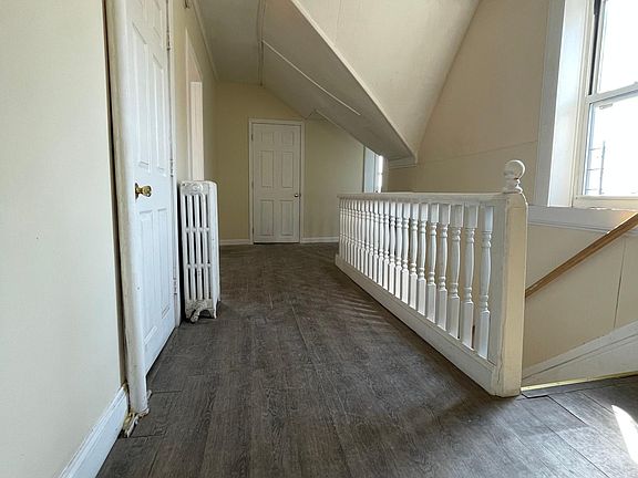 2nd image of 76 Boyd St #3