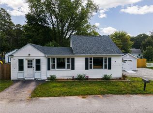 28 Bakers Creek Rd, Warwick, RI 02886