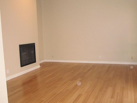 3rd image of 3722 Sawtelle Blvd APT 10