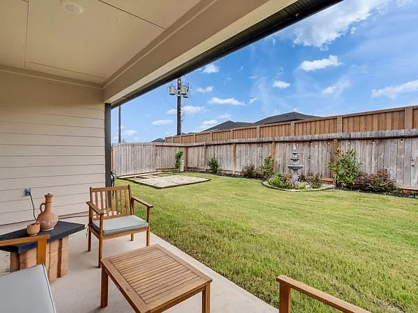 1518 Merulana Ln — Photo 27