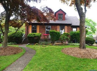 92 Ranger Rd, Dumont, NJ 07628