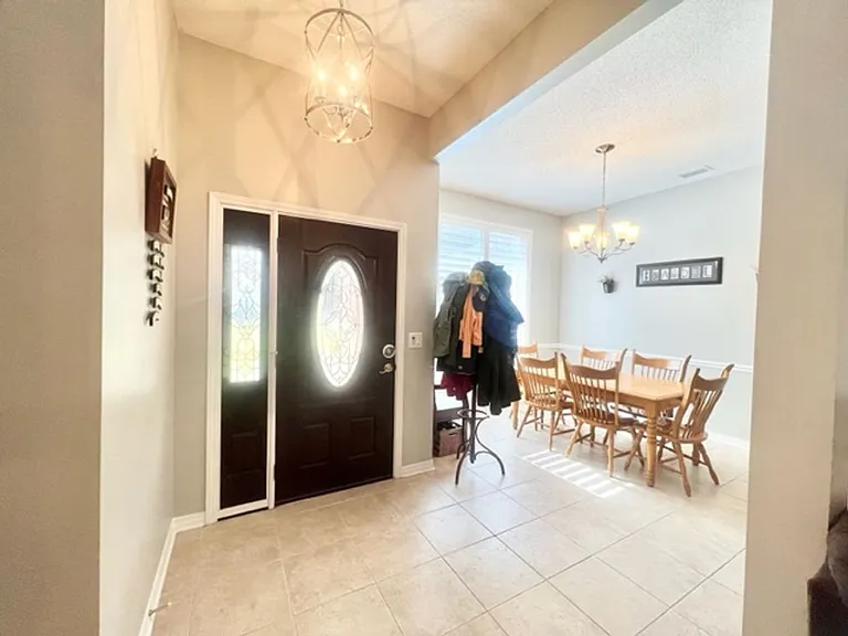 1660 Northridge Rd — Photo 4