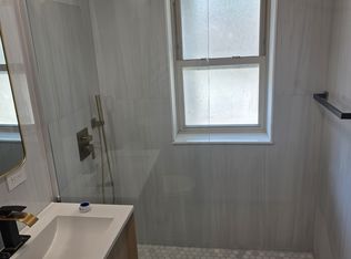 1419 W 110th St APT 7, Cleveland, OH 44102