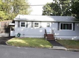 18 Rita St, Lowell, MA 01854