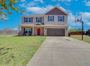 60 Pecan Cir, Decatur, AL 35603