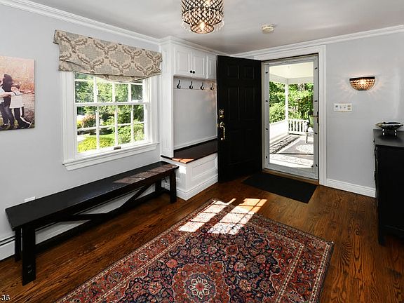 4th image of 191 Park Ave