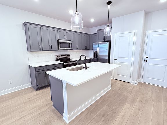 4th image of 2718 Willowoak Trl #2903