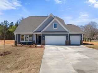 7810 Fairview Garden Trl, Clemmons, NC 27012