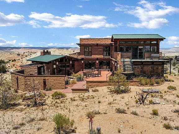 5th image of 3995 S Desert Grave Rd