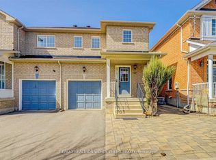 60 Warren Bradley St, Markham, ON L6C 2W4