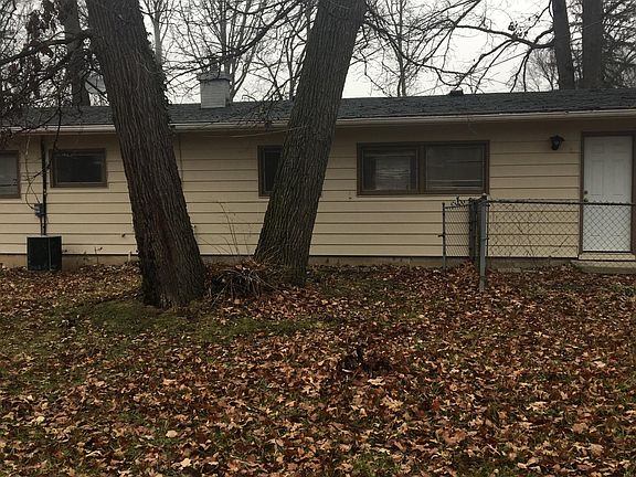 2nd image of 2518 Evans St