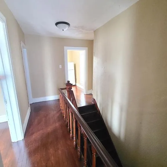 426 1/2 E Market St — Photo 10