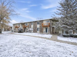 2300 Light Rd APT 209, Oswego, IL 60543