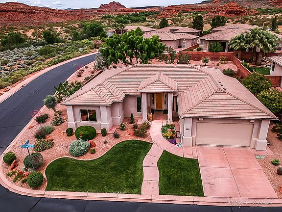 3rd image of 1698 N Sonoran Dr