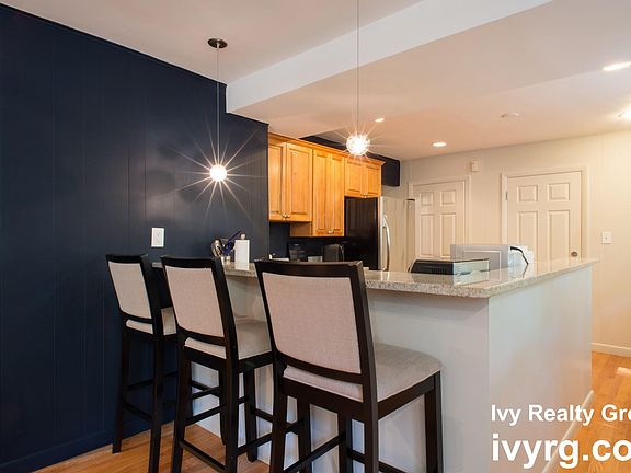 5th image of 315 Saint Paul St #1T