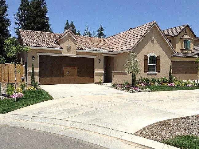 3224 W Anthem Dr photo 1
