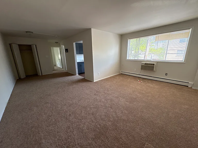 5019 B St SE #302 — Photo 3