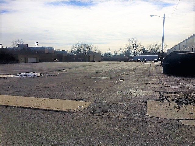 2nd image of 727 Napier St