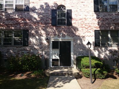 133 Lake Shore Rd APT 1, Brighton, MA, 02135