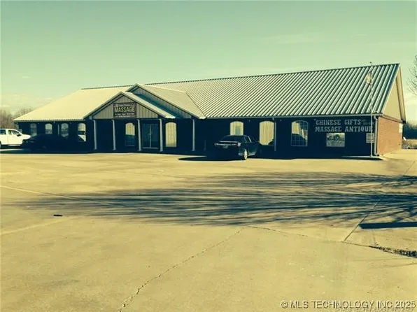 2226 S 32nd St, Muskogee, OK 74401