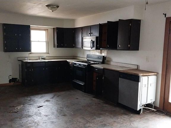 4th image of 328 Randolph St